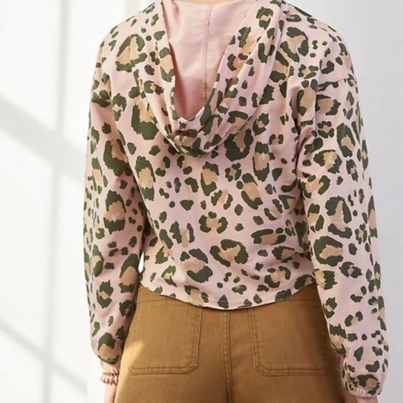 Show Me Your Mumu Tomasa Leopard Print Pullover Hoodie - Picture 2 of 8